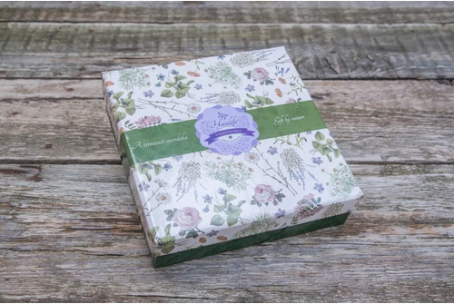 Egyedi, kézzel készült díszdoboz